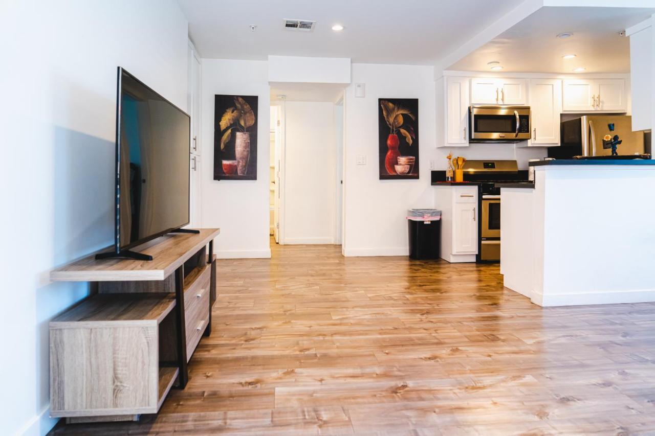 Modern Remodeled 1-Bedroom Close To Hollywood Walk Of Fame With Parking 洛杉矶 外观 照片
